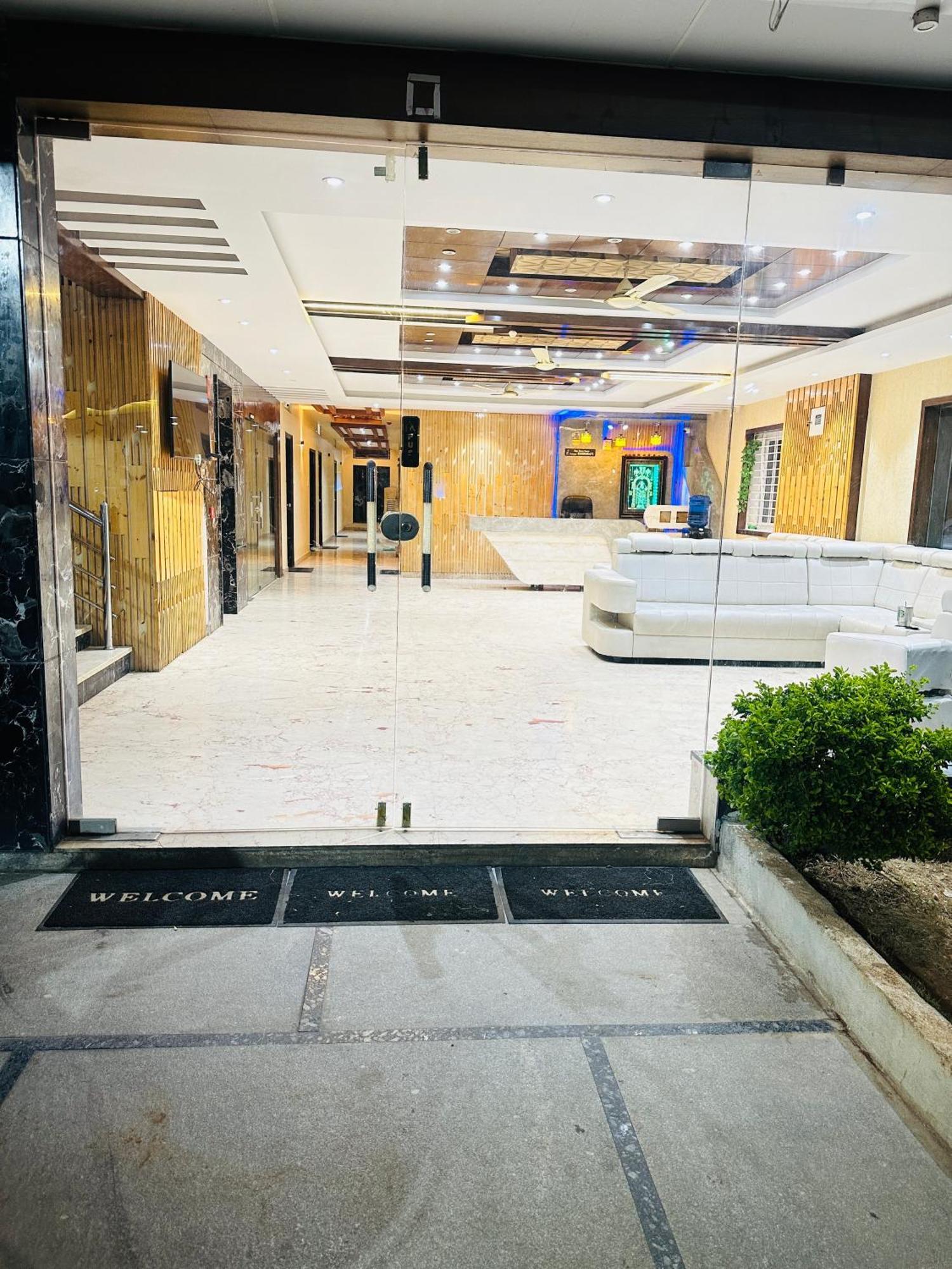 Pcr Grand Residency Rayachoty Exterior foto